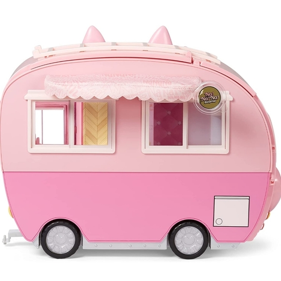 Na Na Na Surprise Kitty-Cat Camper Playset, Pink Toy Car, Opens to 3 feet wide - Picture 8 of 12